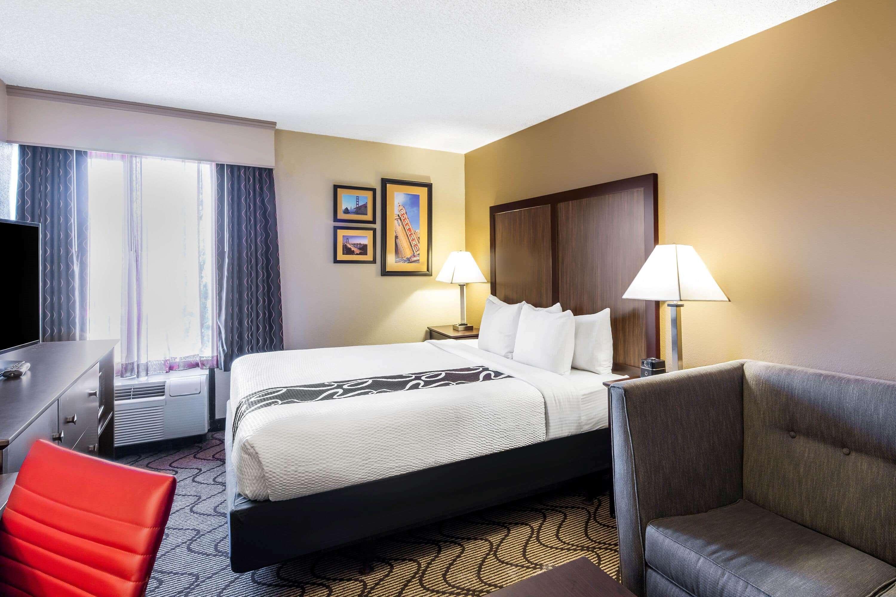 Oakland Airport Arena Hotel Экстерьер фото