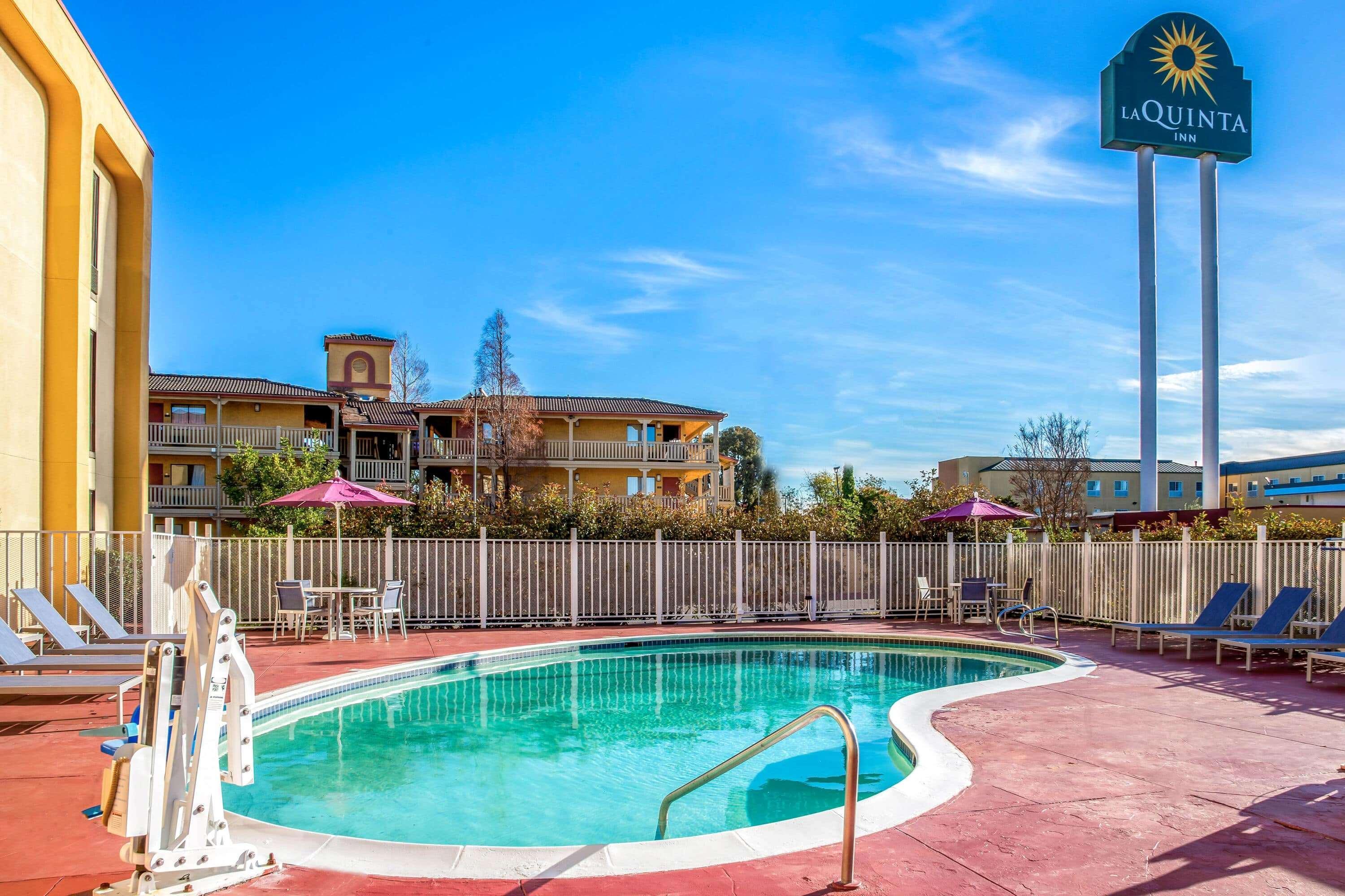 Oakland Airport Arena Hotel Экстерьер фото