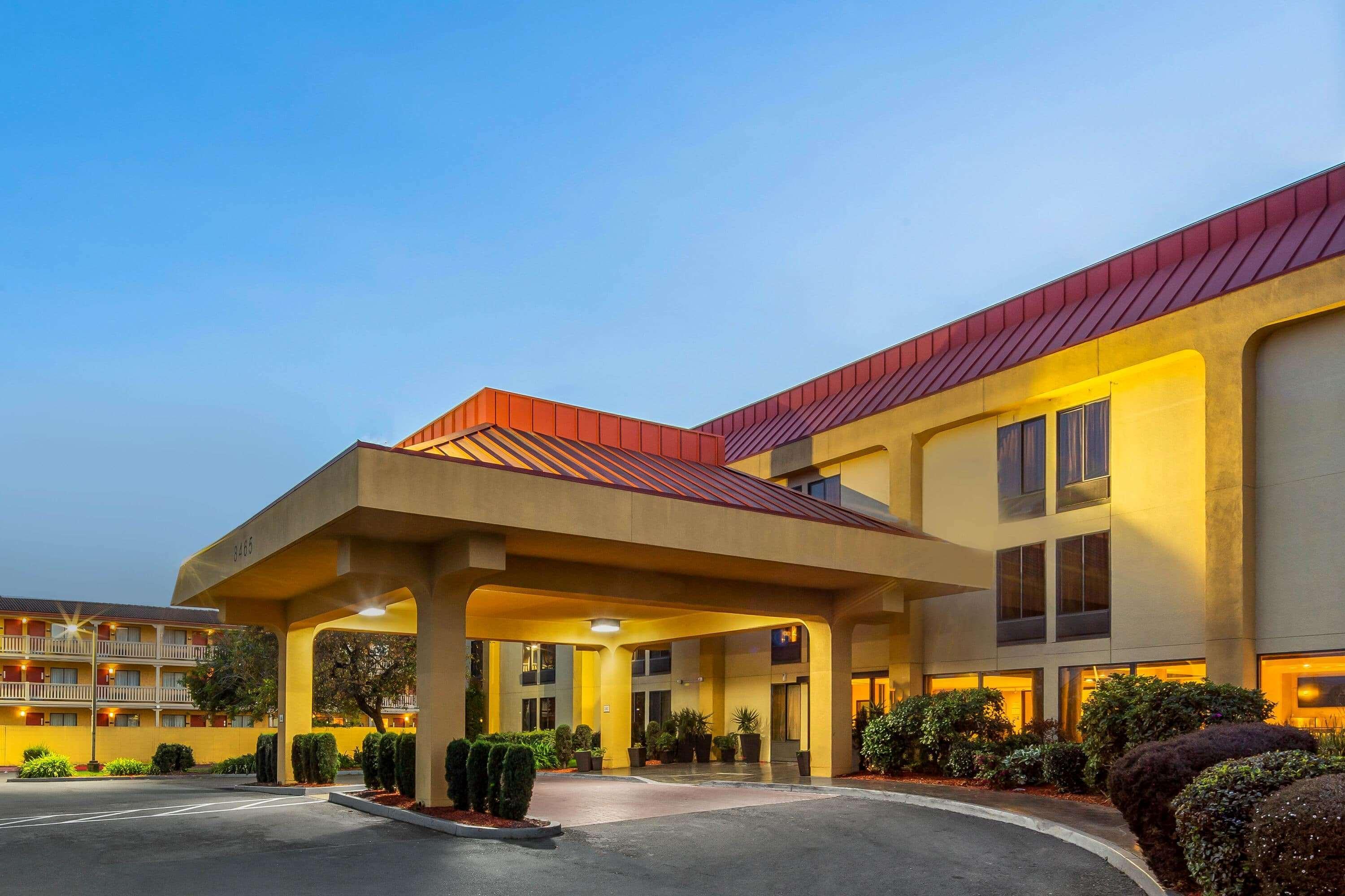 Oakland Airport Arena Hotel Экстерьер фото
