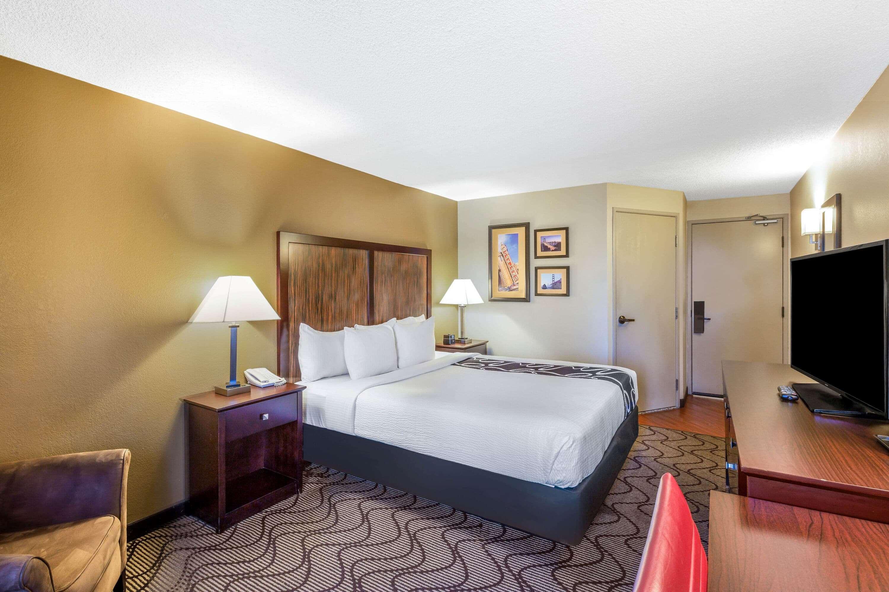 Oakland Airport Arena Hotel Экстерьер фото